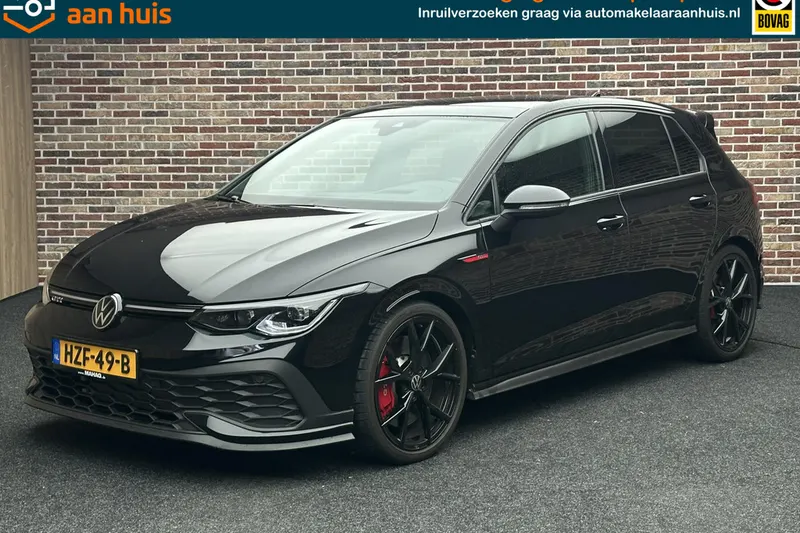 Volkswagen Golf (2023)