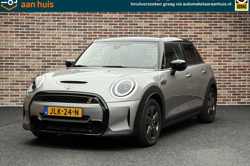 MINI Cooper (2023)