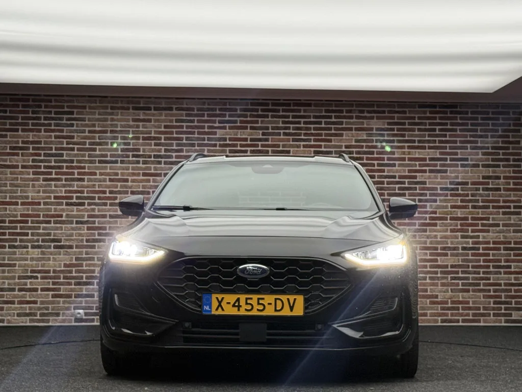 Ford Focus (2023) — foto 1