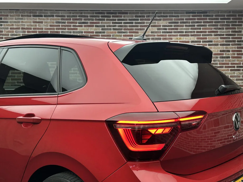 Volkswagen Polo (2024) — foto 1
