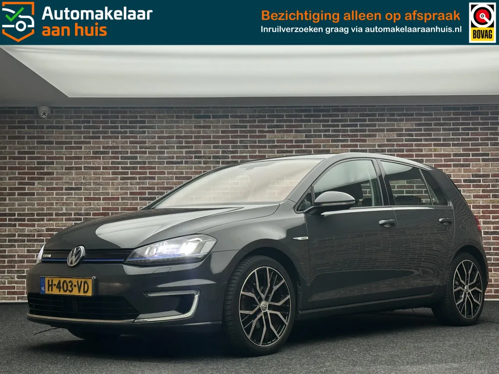 Volkswagen E-Golf (2016) — foto 1