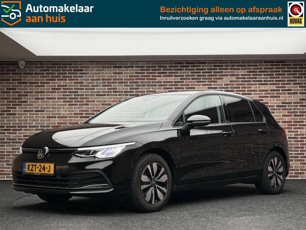 Volkswagen Golf (2024) — foto 1