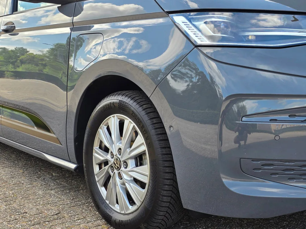 Volkswagen Multivan (2022) — foto 1