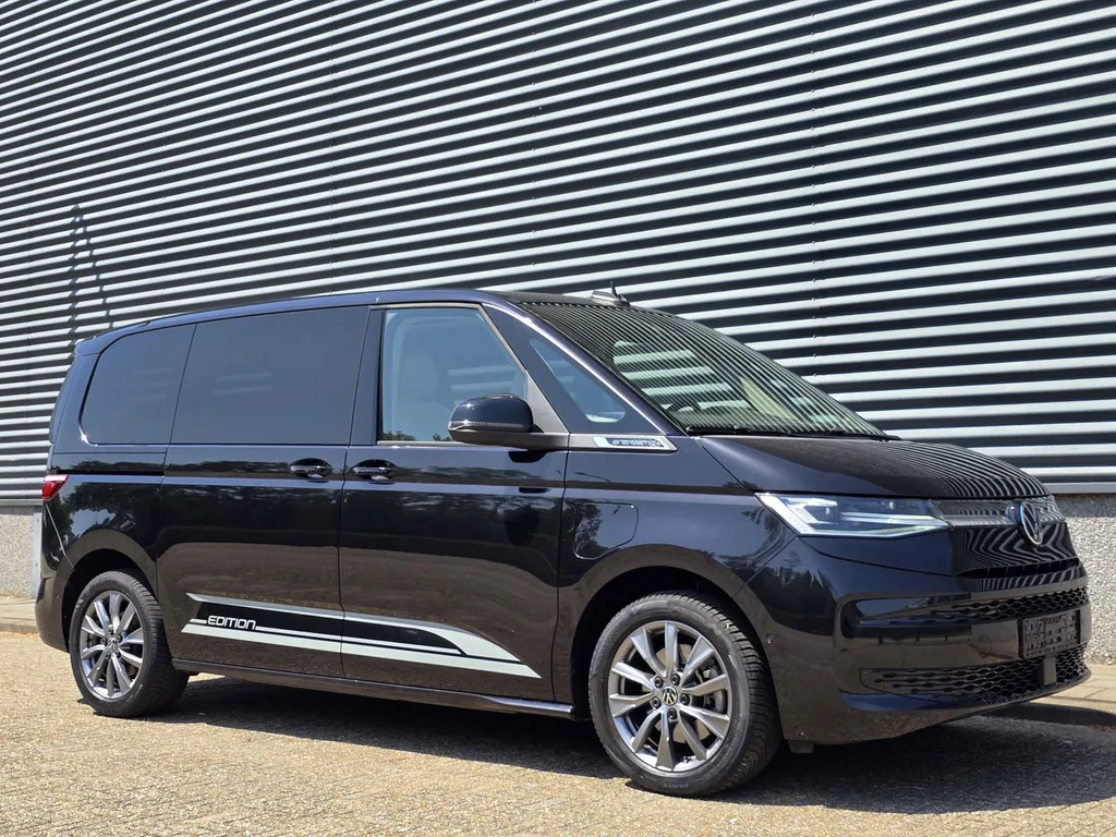 Volkswagen Multivan (2022) — foto 1