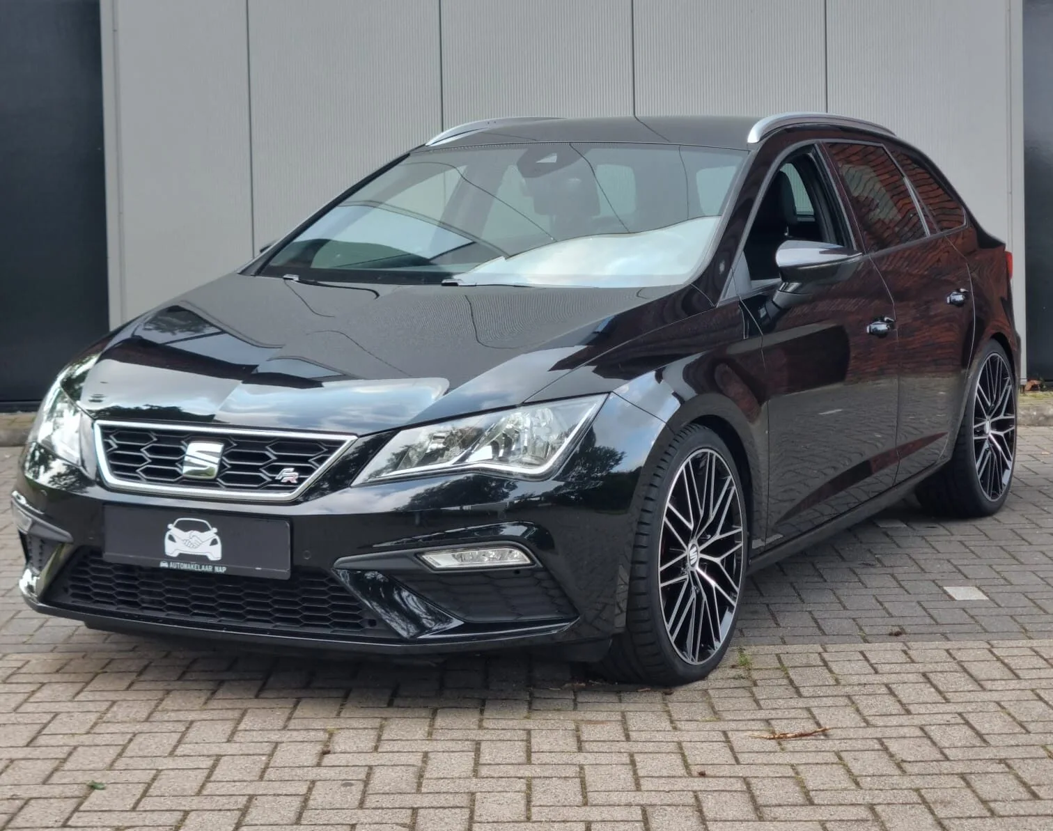 SEAT Leon (2019) — foto 1