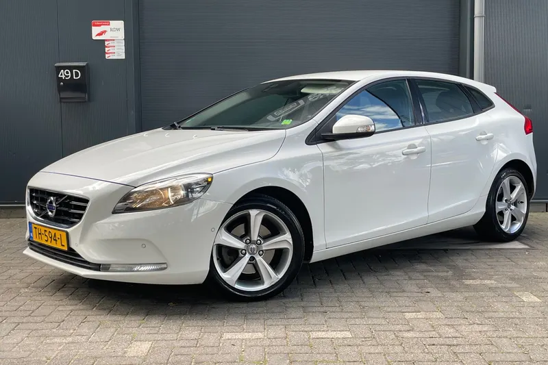 Volvo V40 (2013)