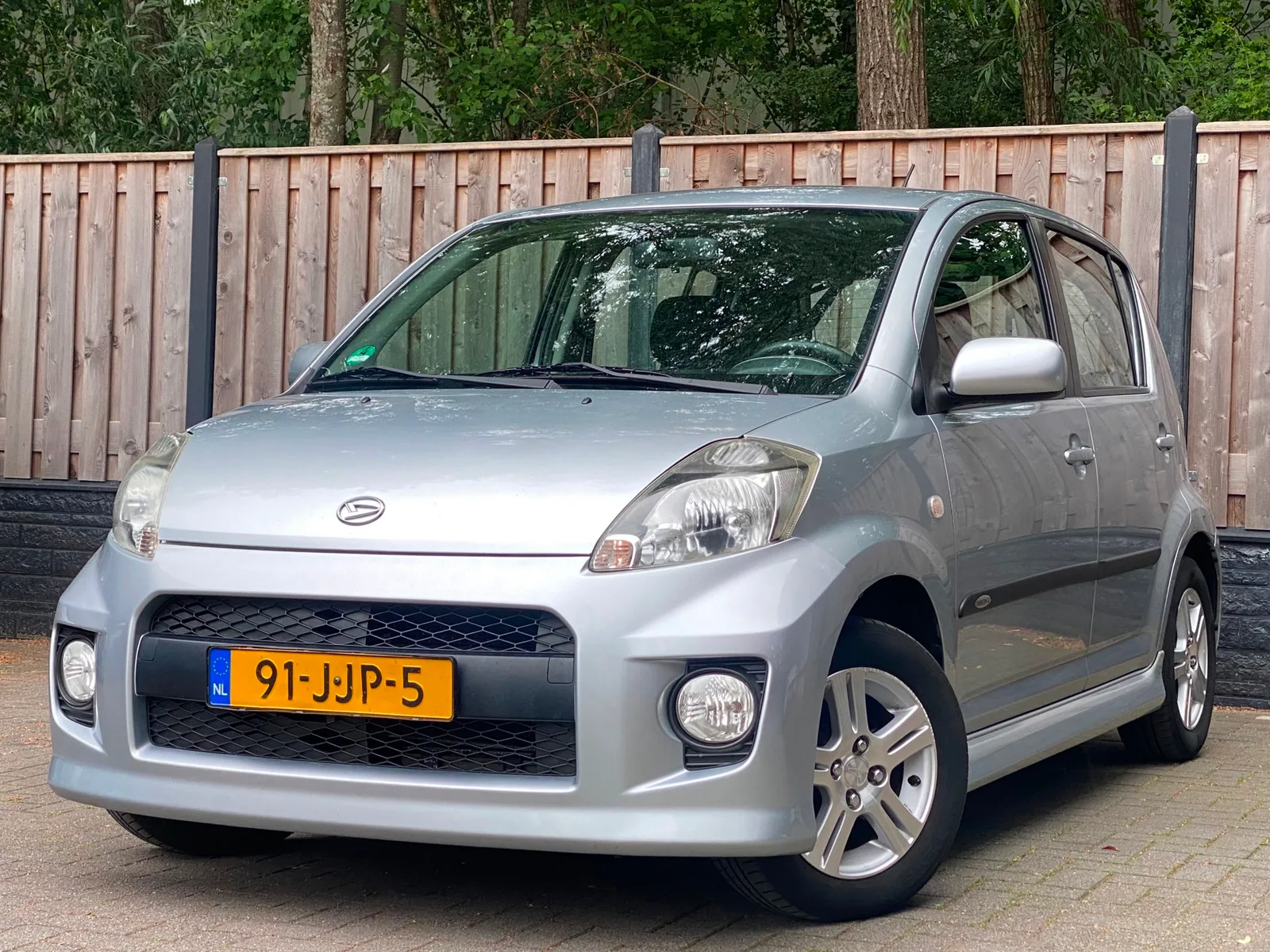 Daihatsu Sirion 2 (2009) — foto 1