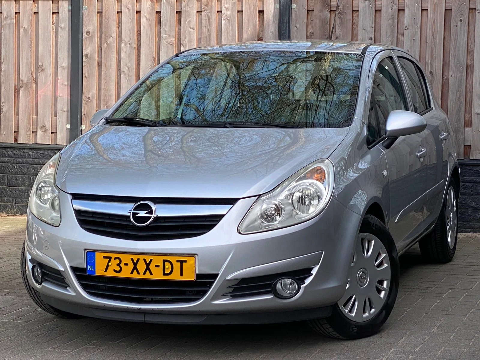 Opel Corsa (2007) — foto 1