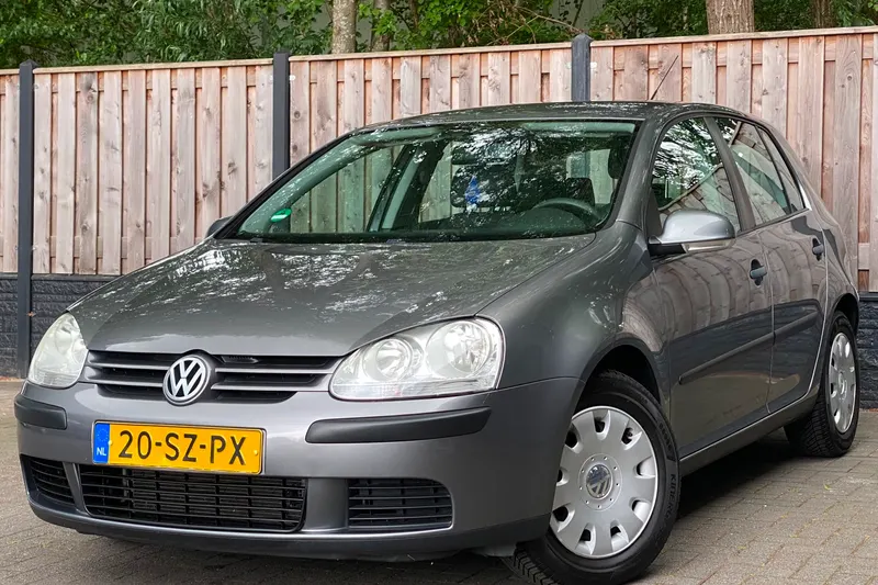 Volkswagen Golf (2006)