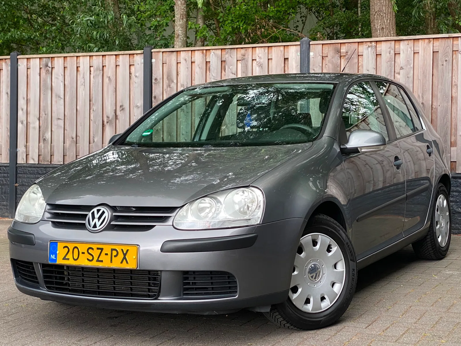 Volkswagen Golf (2006) — foto 1