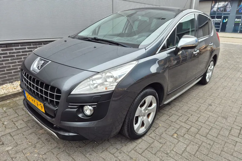 Peugeot 3008 (2011)