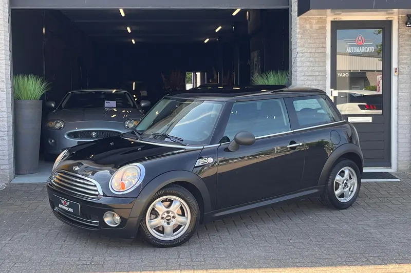 MINI One (2009)