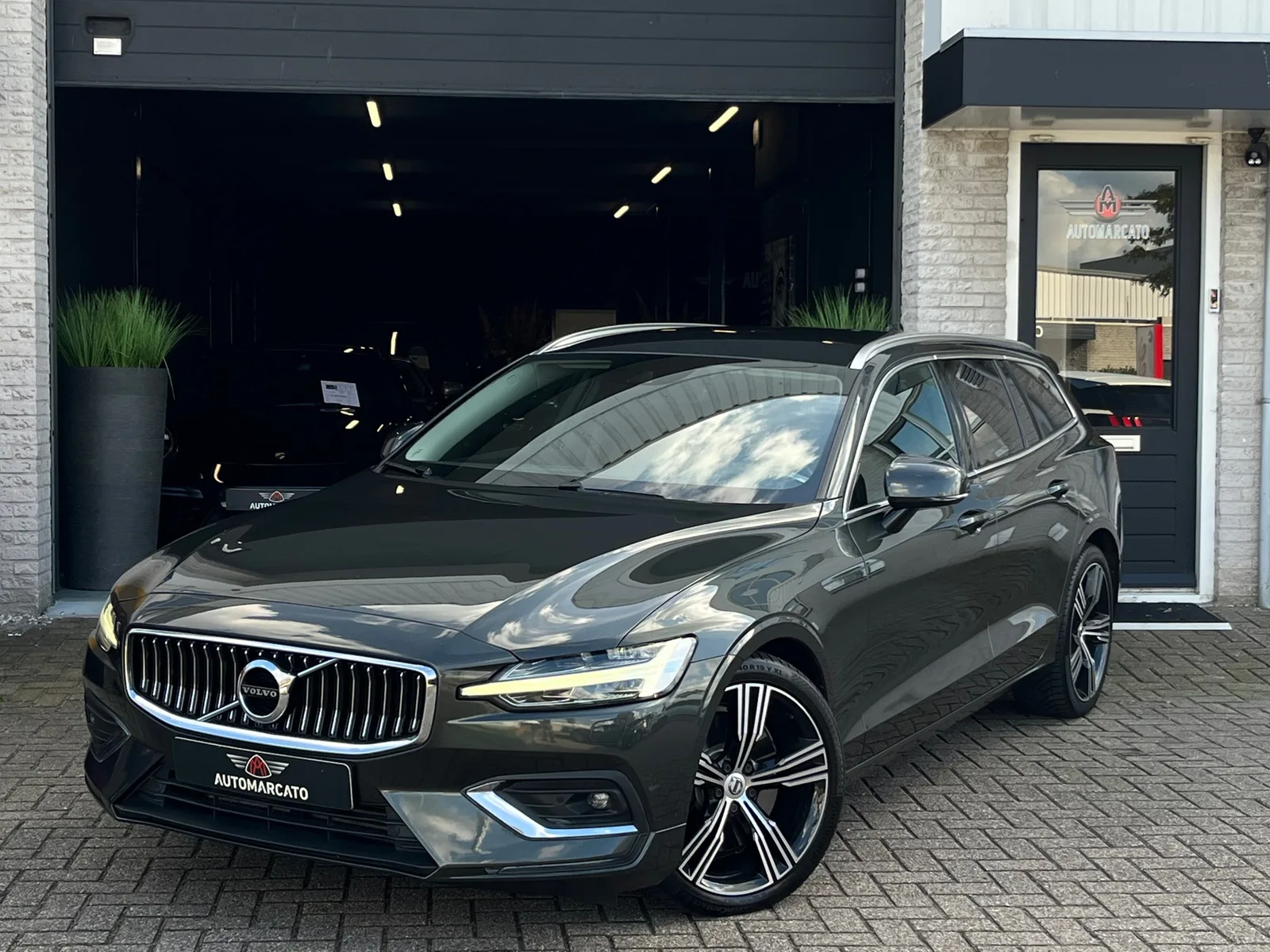 Volvo V60 (2019) — foto 1