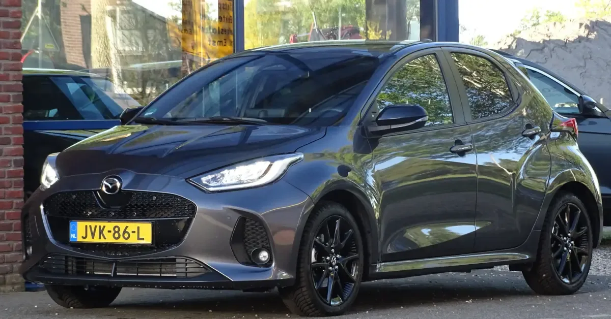 Mazda 2 (2024) — foto 1
