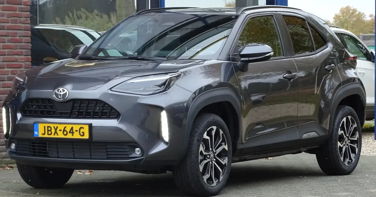 Toyota Yaris (2025) — foto 1