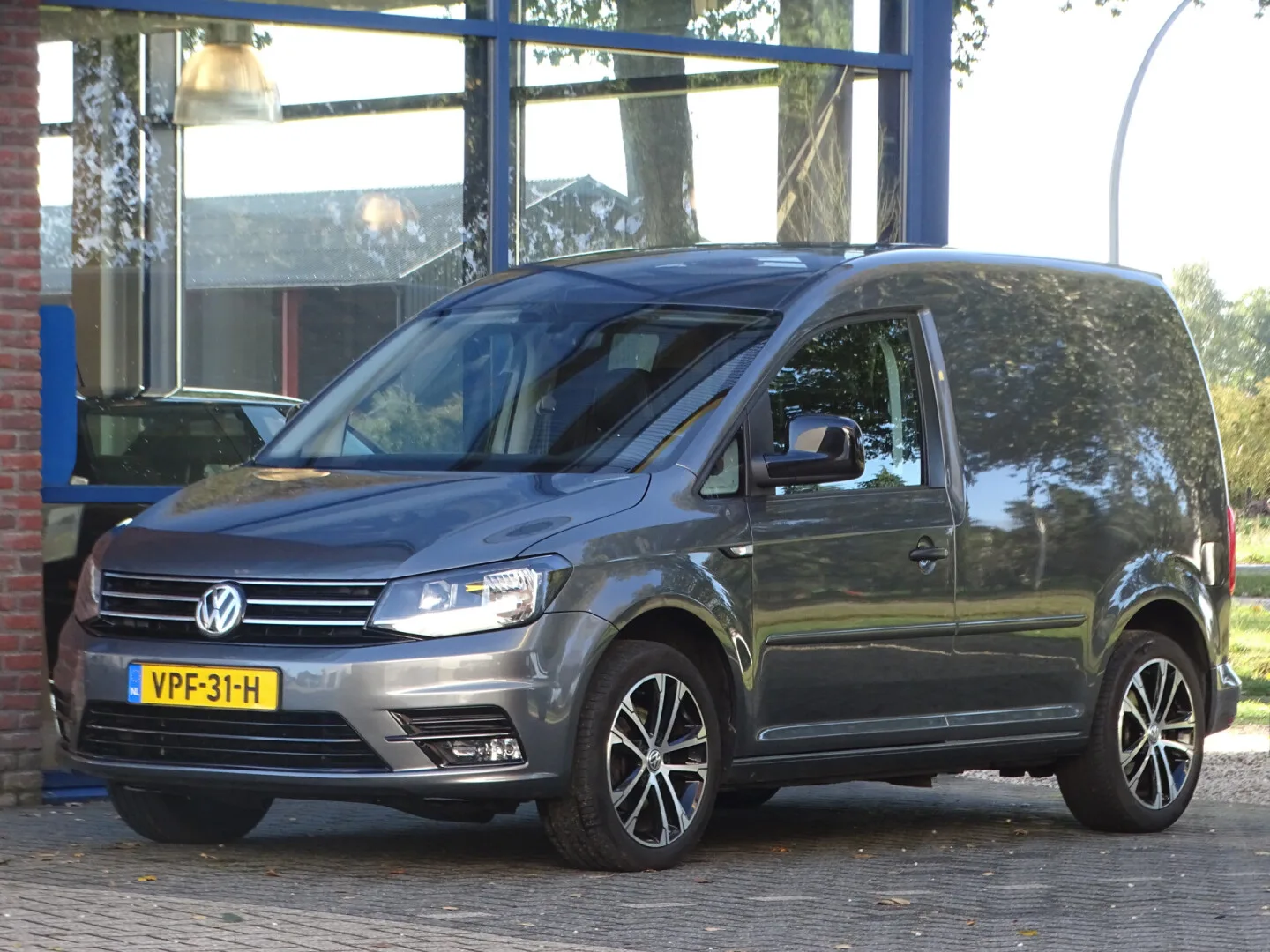 Volkswagen Caddy (2018) — foto 1