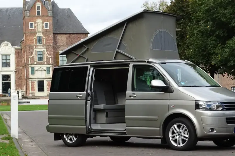 Volkswagen California (2010)