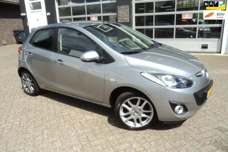 Mazda 2 (2012)