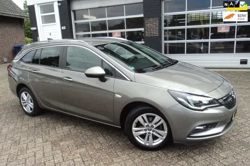 Opel Astra Sports Tourer (2016)