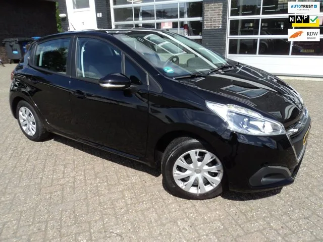 Peugeot 208 (2018) — foto 1