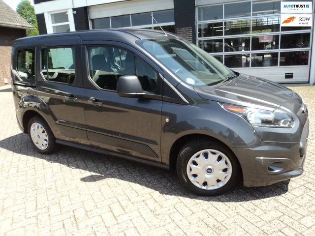 Ford Tourneo Connect (2016) — foto 1