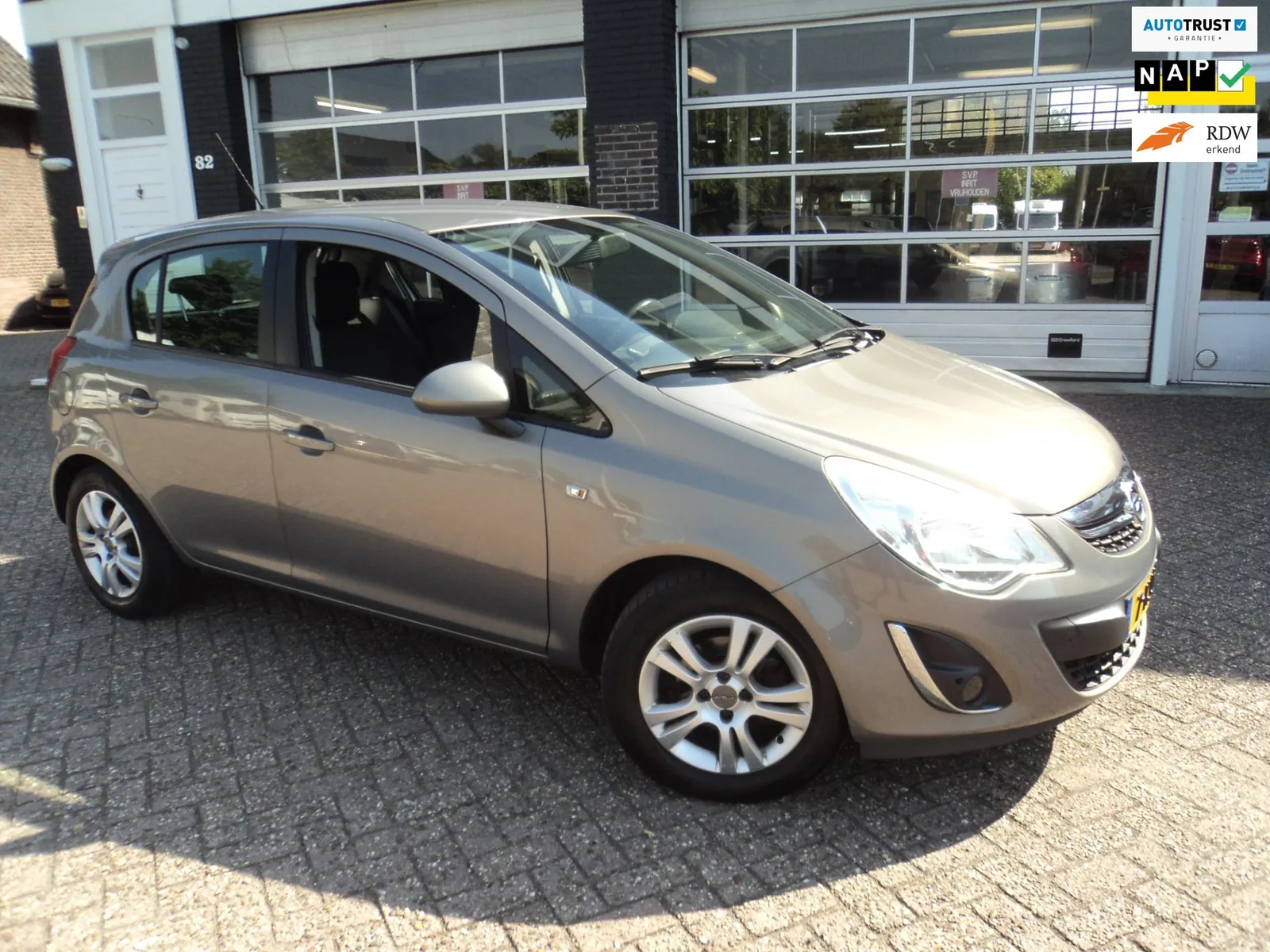 Opel Corsa (2013) — foto 1