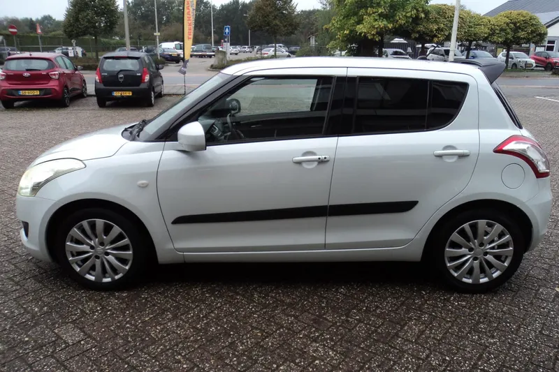 Suzuki Swift (2012)
