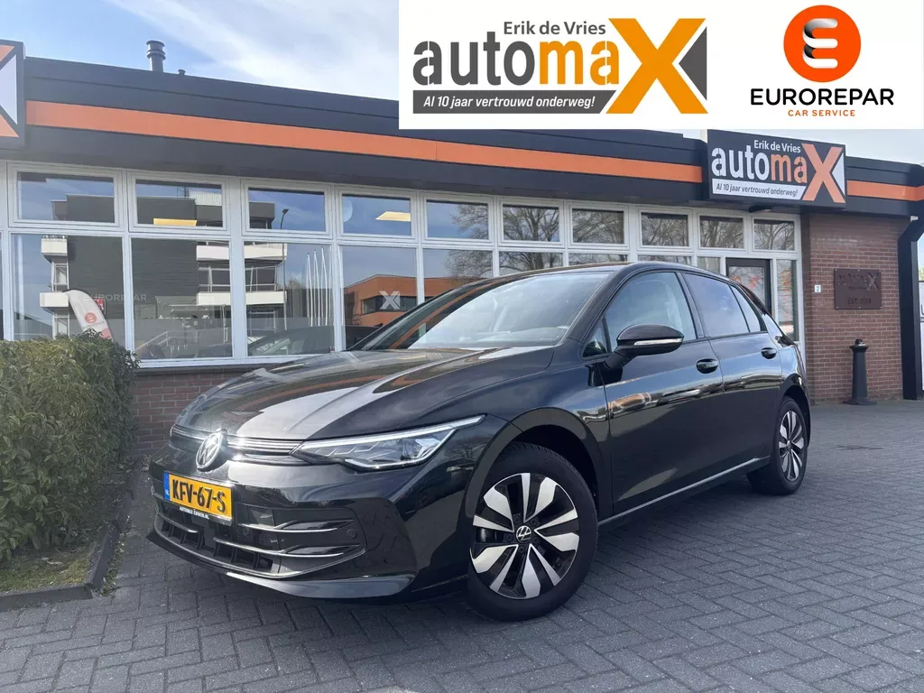 Volkswagen Golf (2025) — foto 1