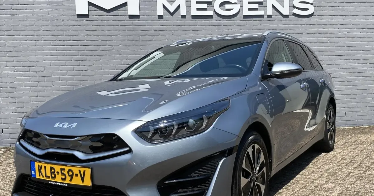 Kia Ceed (2022) — foto 1