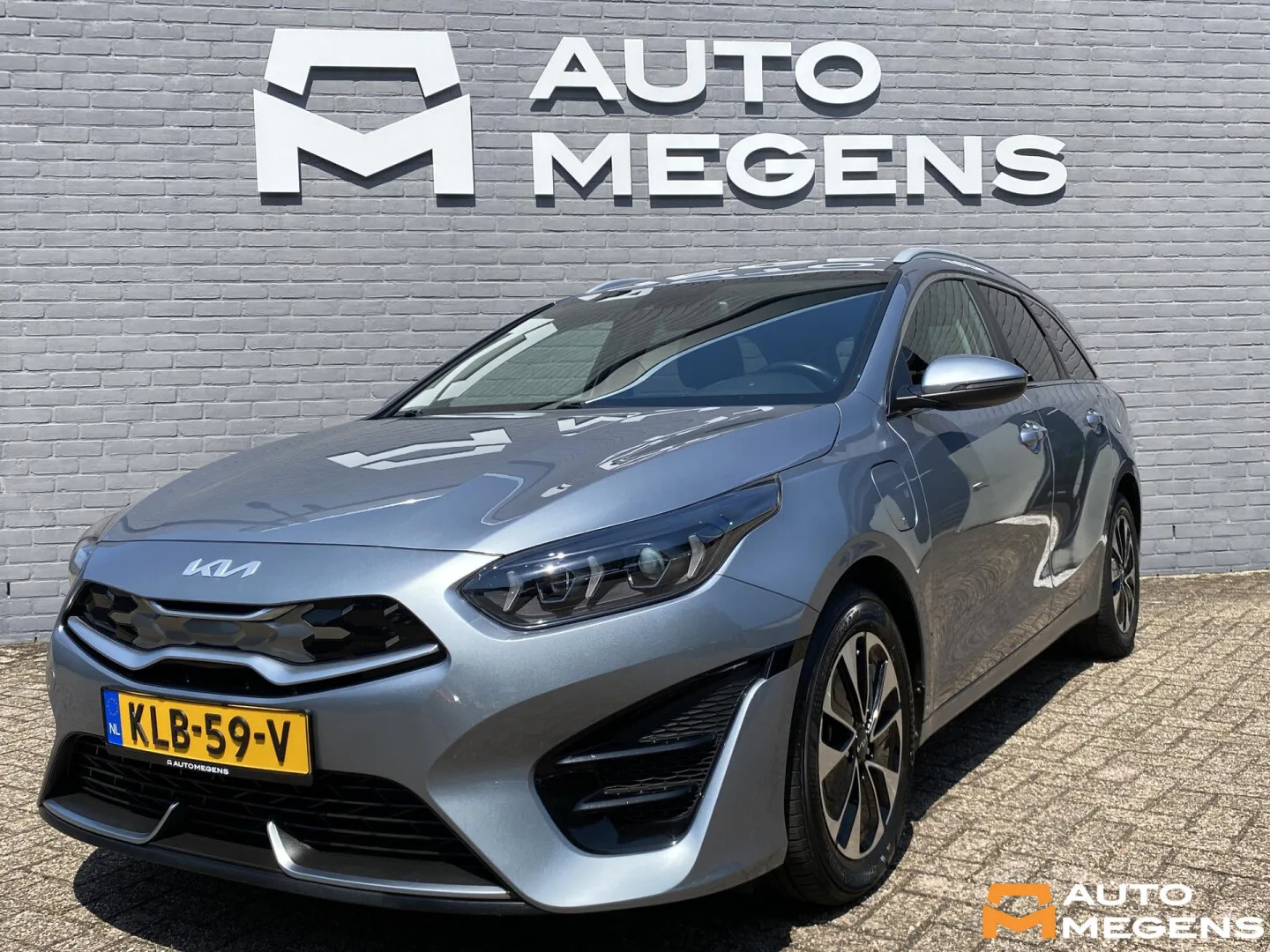 Kia Ceed Sportswagon (2022) — foto 1