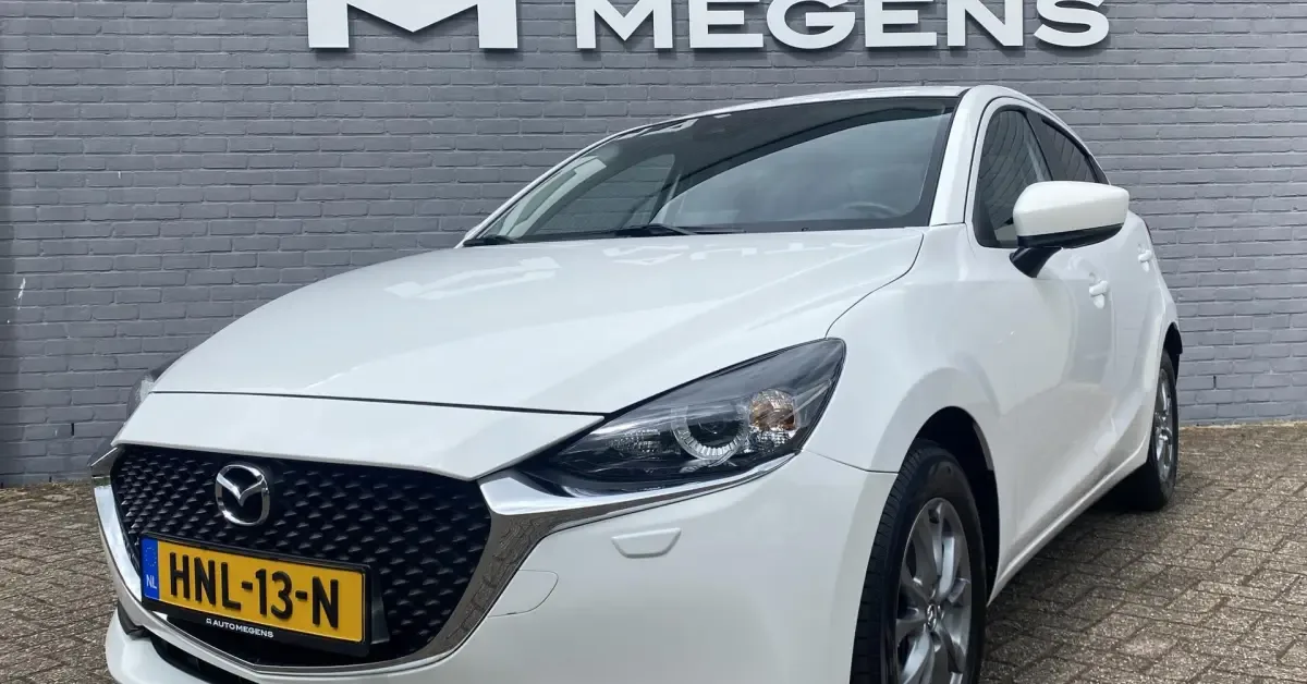Mazda 2 (2023) — foto 1