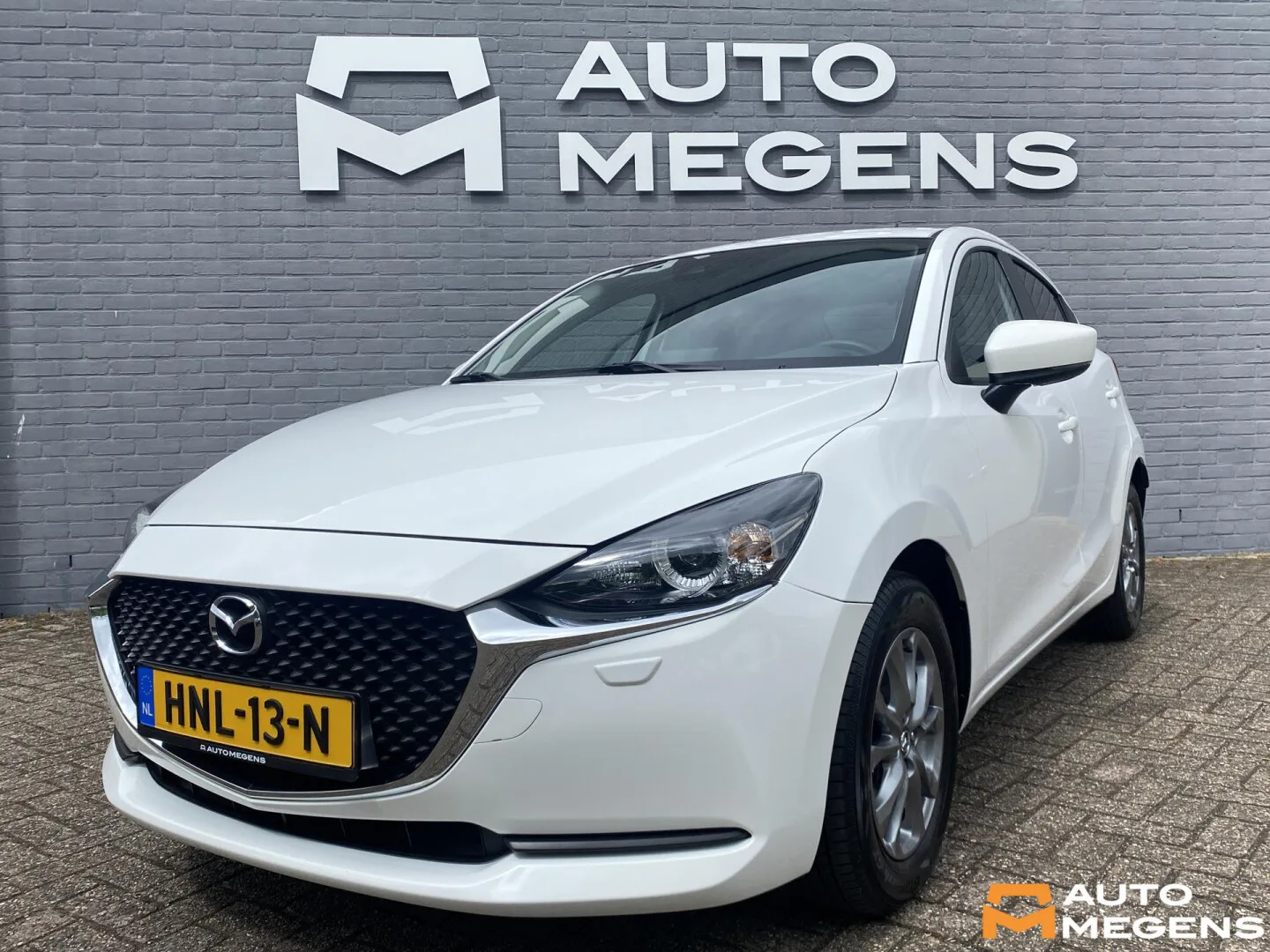 Mazda 2 (2023) — foto 1