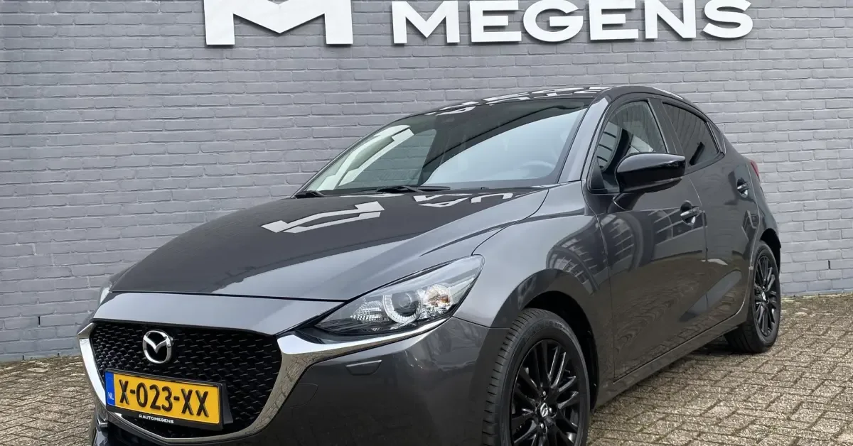 Mazda 2 (2023) — foto 1