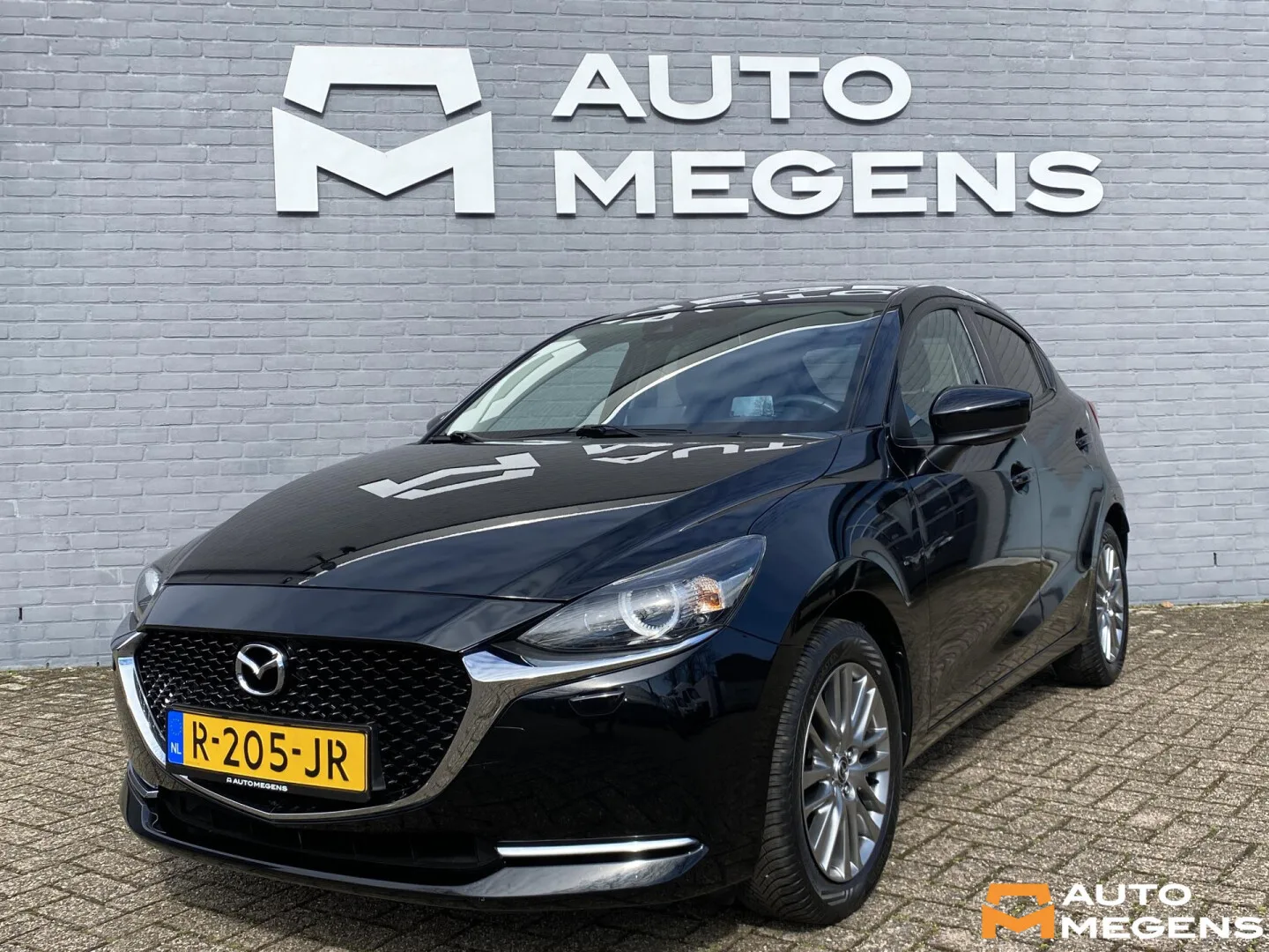 Mazda 2 (2022) — foto 1