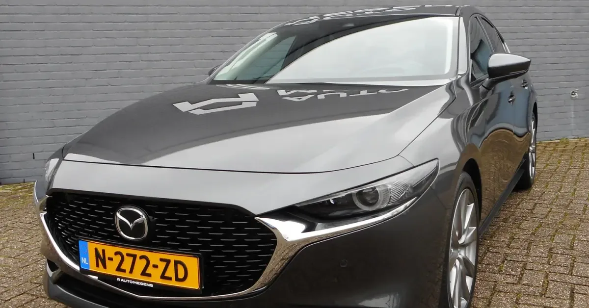 Mazda 3 (2020) — foto 1
