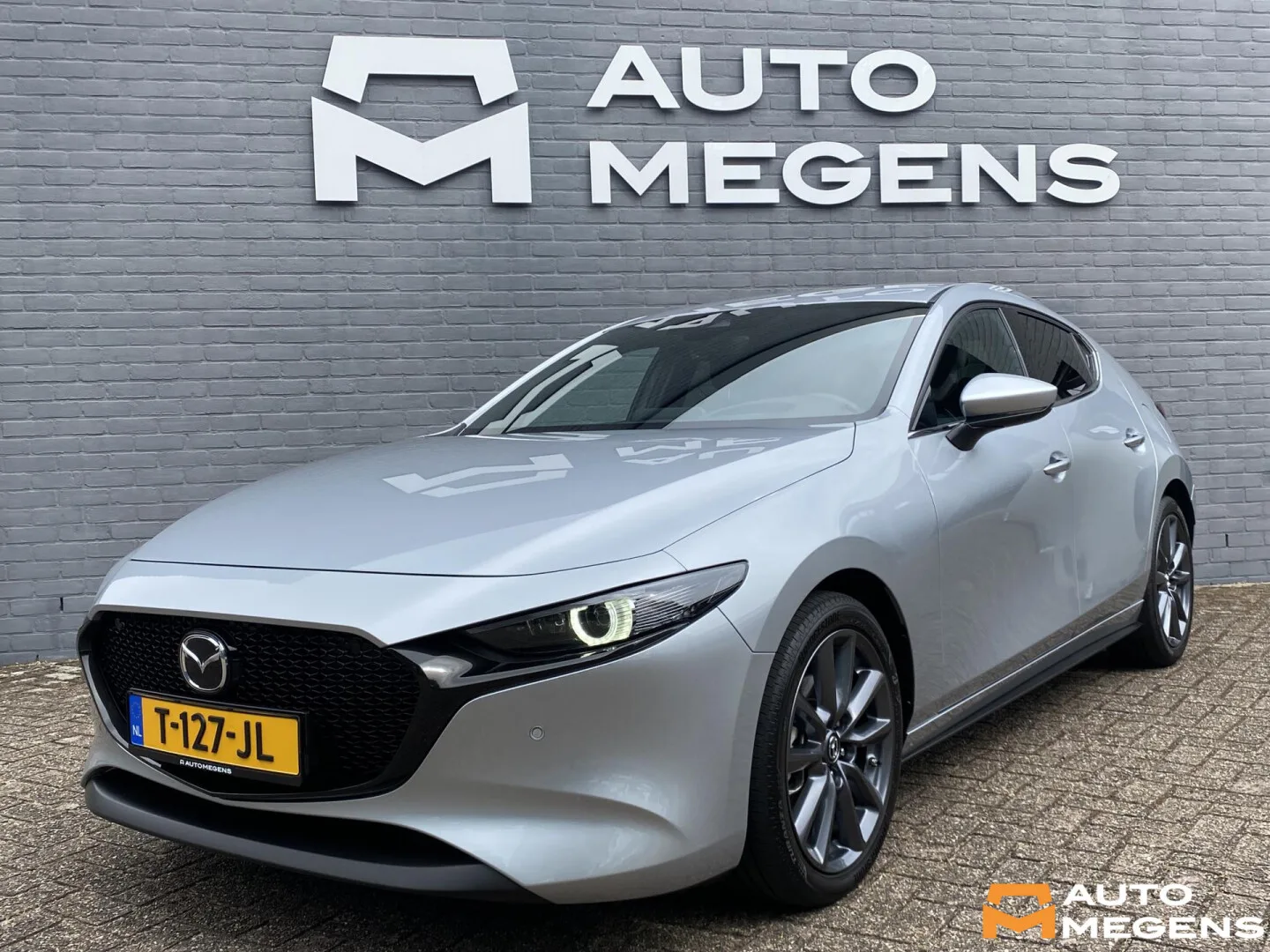 Mazda 3 (2022) — foto 1