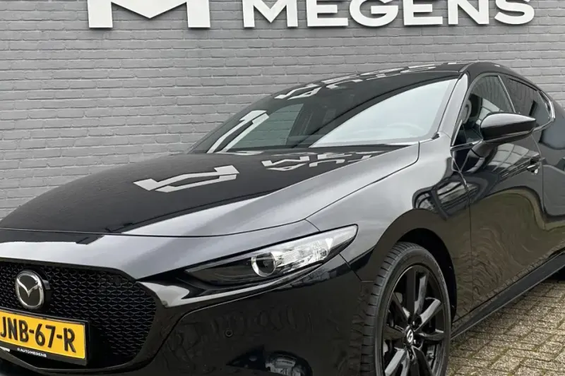 Mazda 3 (2025)