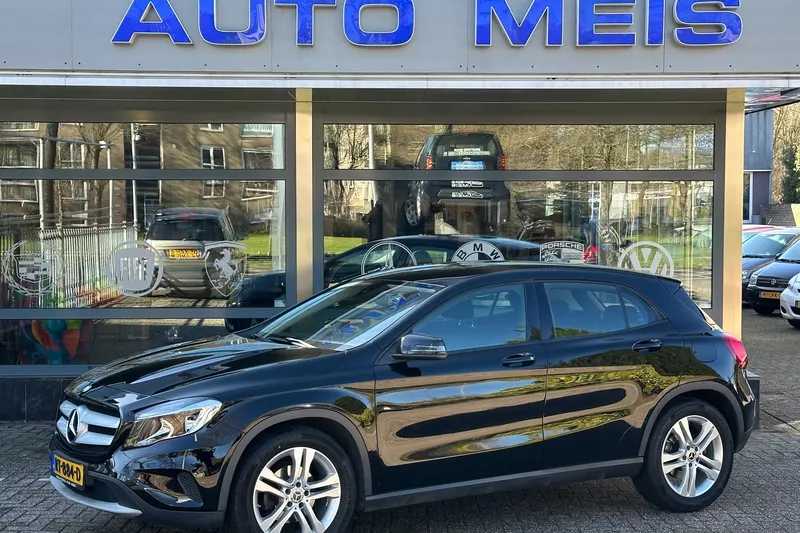 Mercedes-Benz GLA (2016)