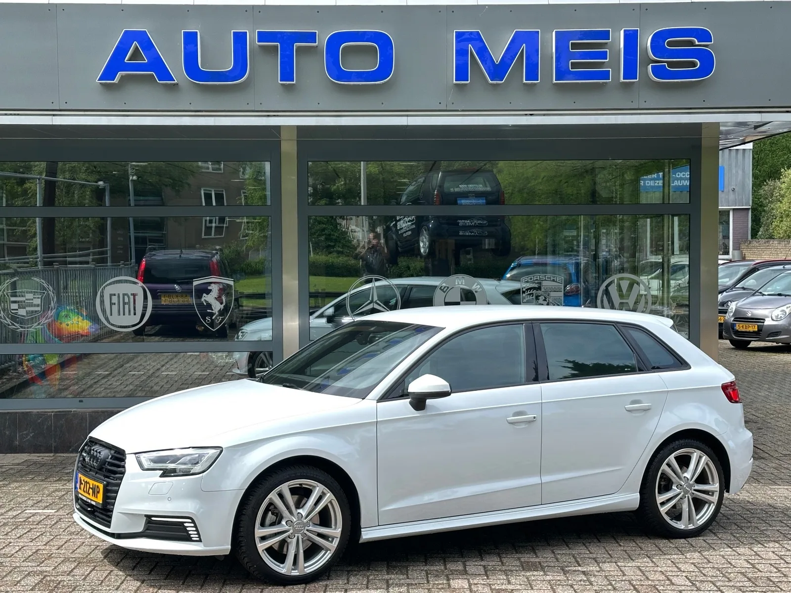 Audi A3 (2020) — foto 1