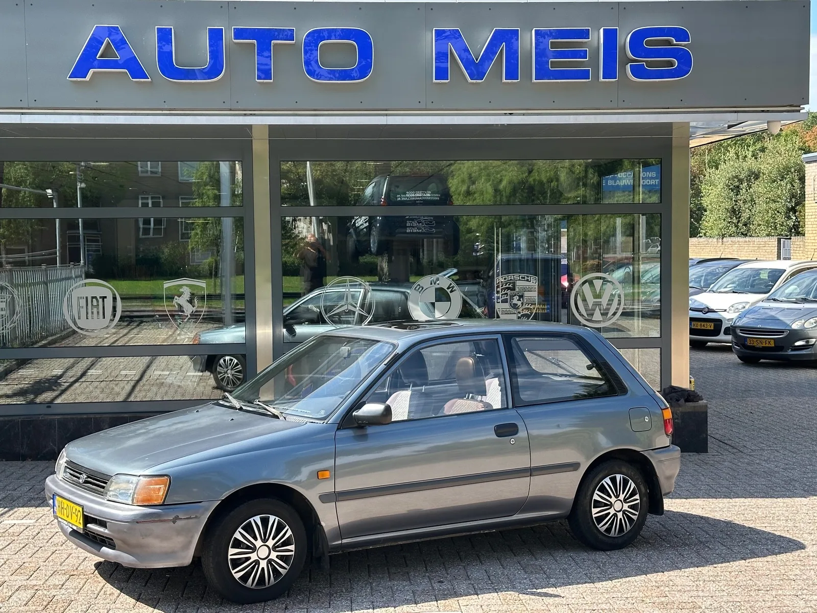 Toyota Starlet (1994) — foto 1