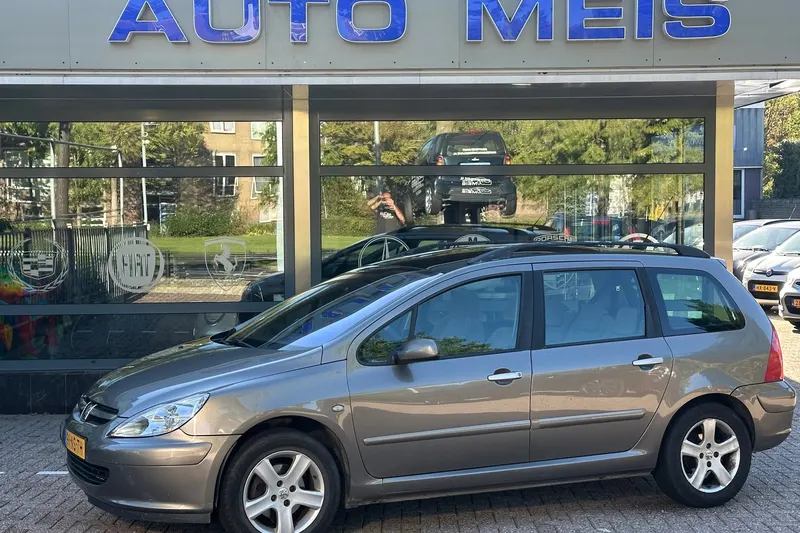 Peugeot 307 (2004)