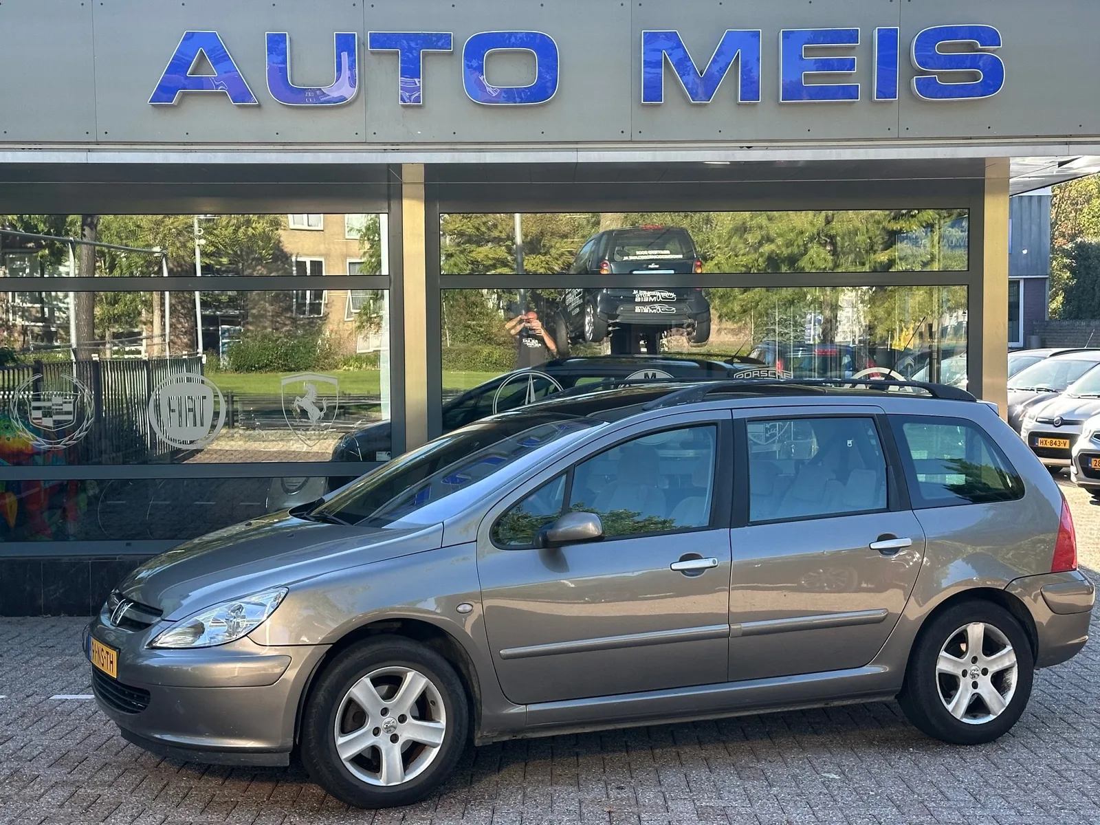 Peugeot 307 (2004) — foto 1