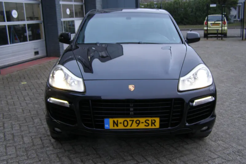 Porsche Cayenne (2007)