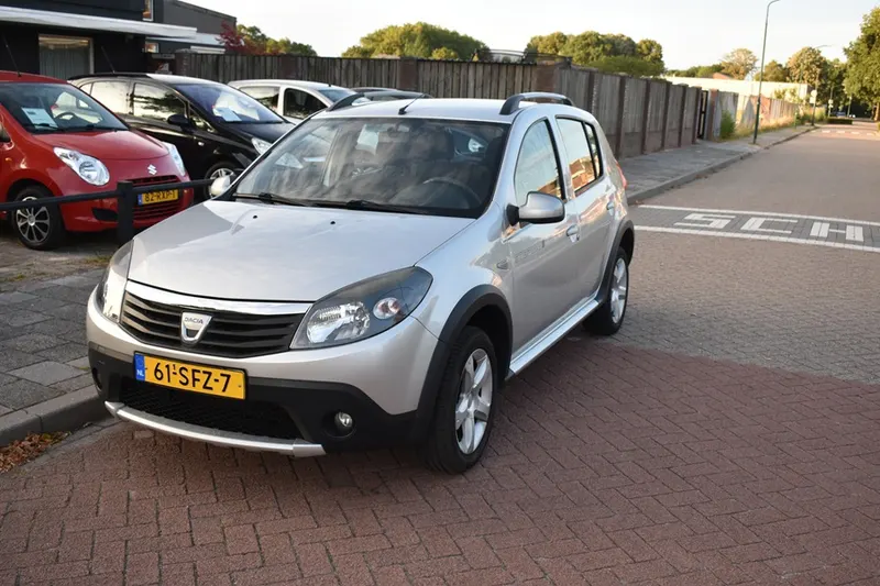 Dacia Sandero (2011)