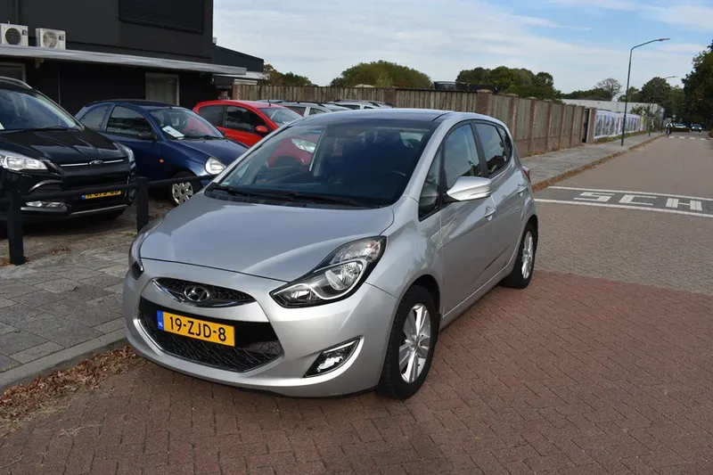Hyundai ix20 (2012)