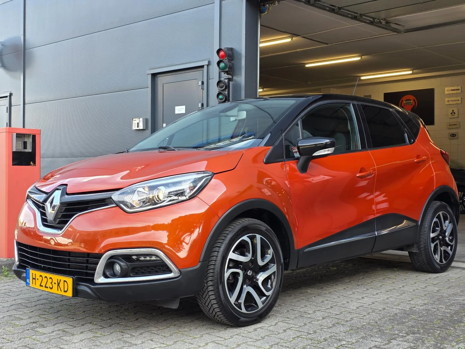 Renault Captur (2015) — foto 1