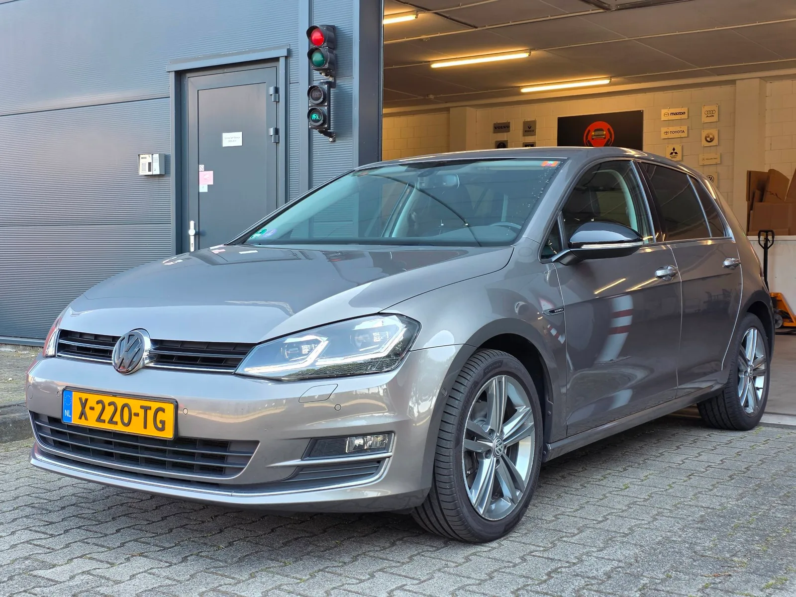 Volkswagen Golf (2015) — foto 1