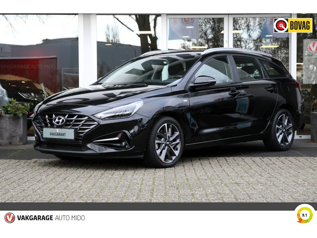 Hyundai i30 (2023) — foto 1