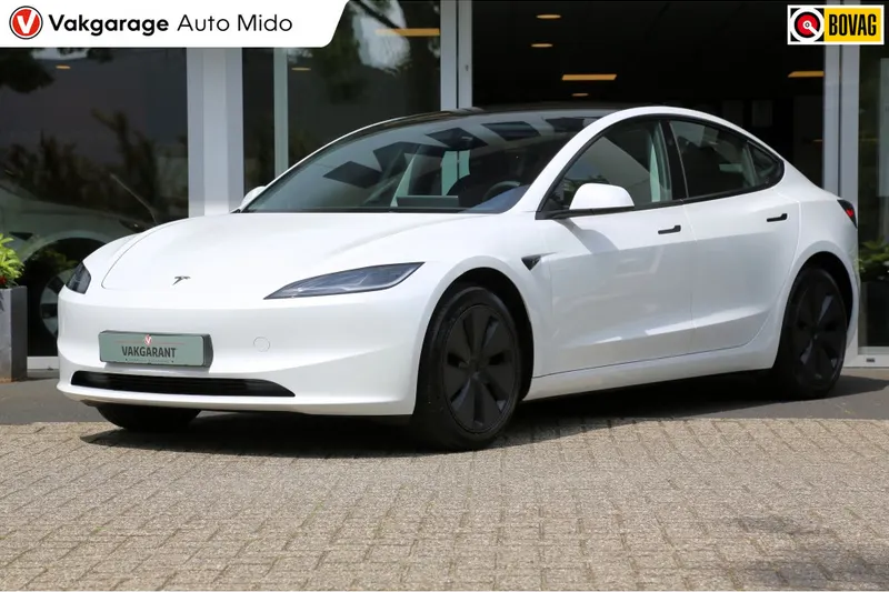 Tesla Model (2025)