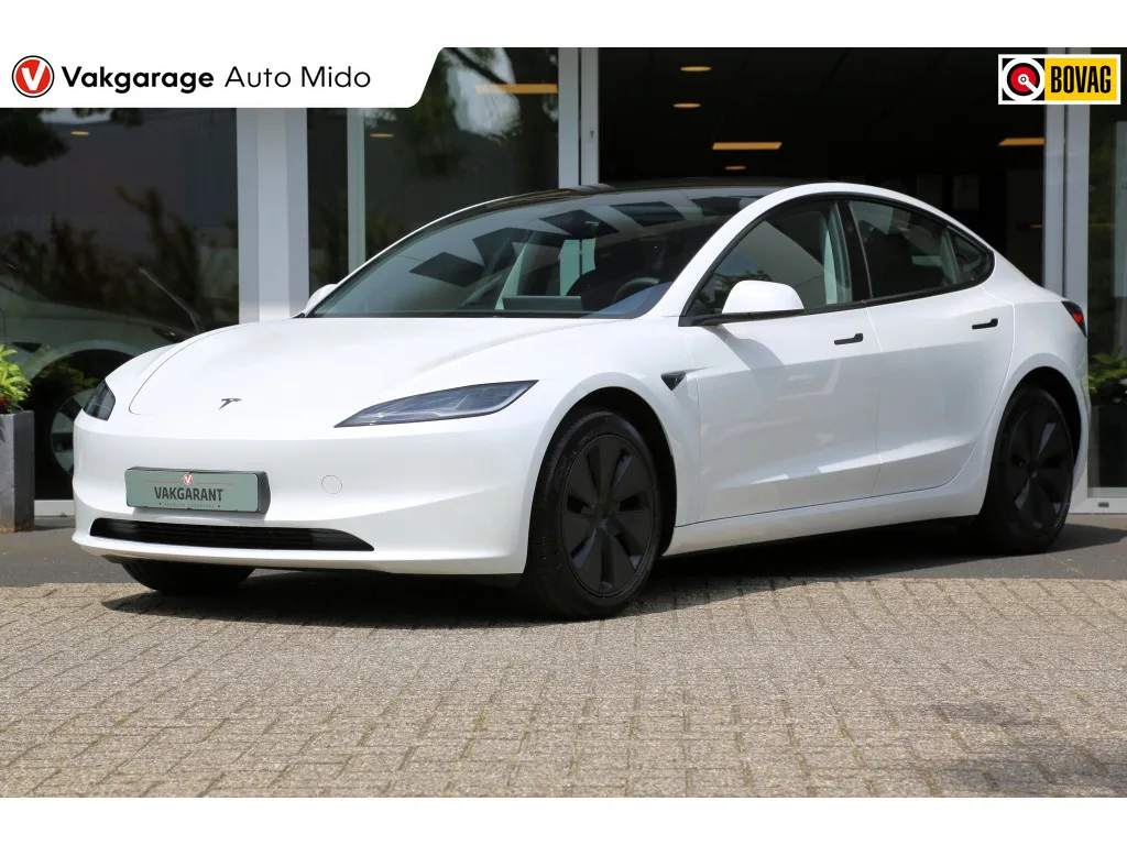 Tesla Model (2025) — foto 1